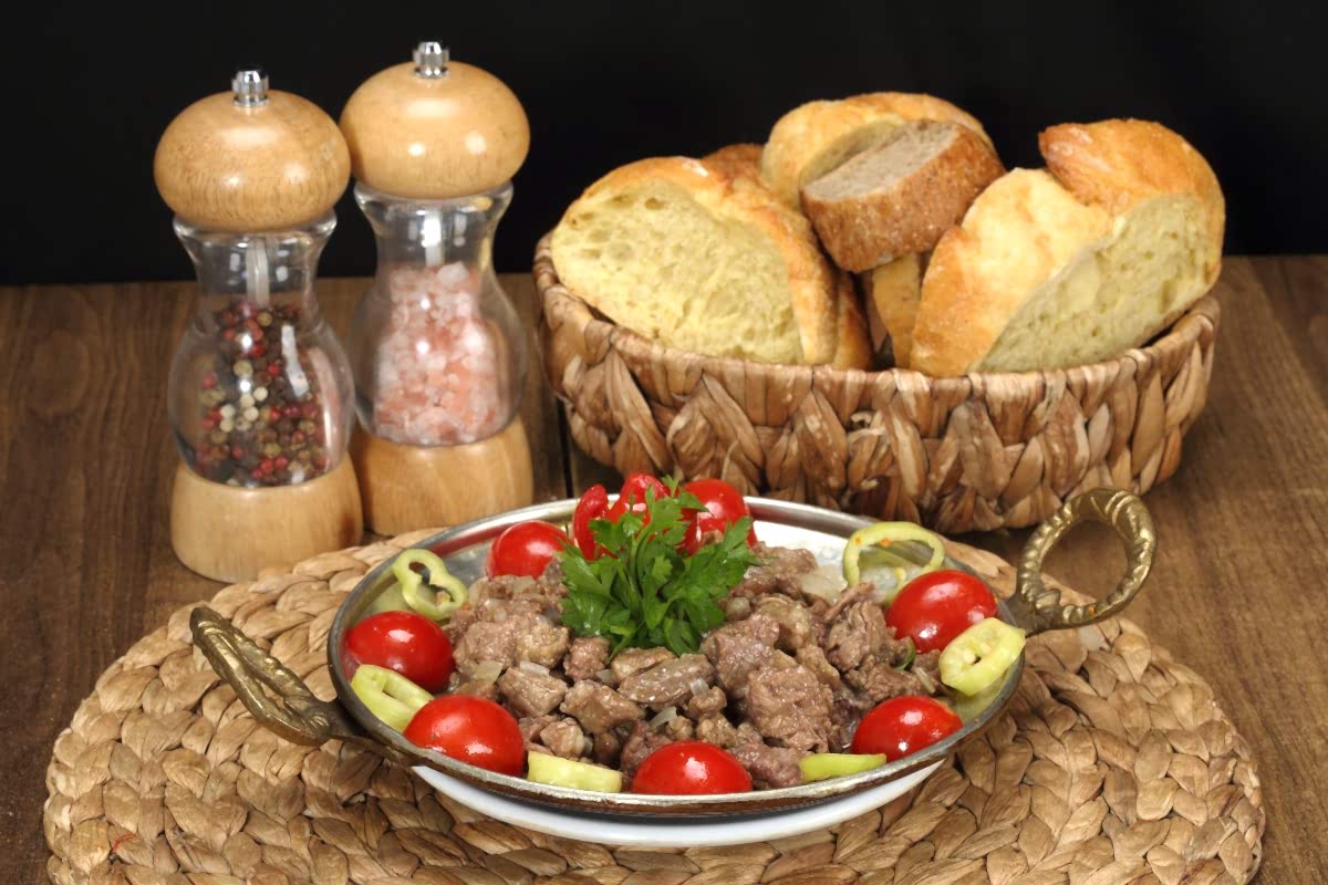 Et Kavurma+Pirinç Pilavı+Mevsim Salata