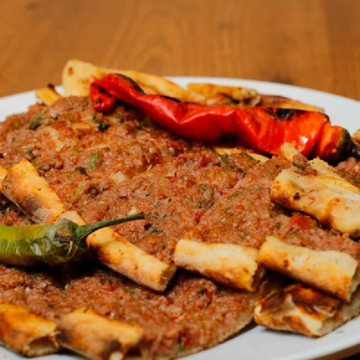 Kıymalı Pide