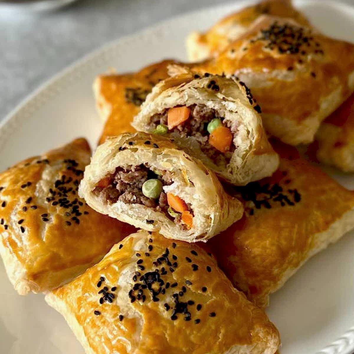 Kıymalı Talaş Böreği