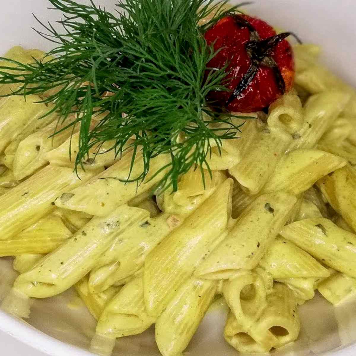 Köri Soslu Makarna