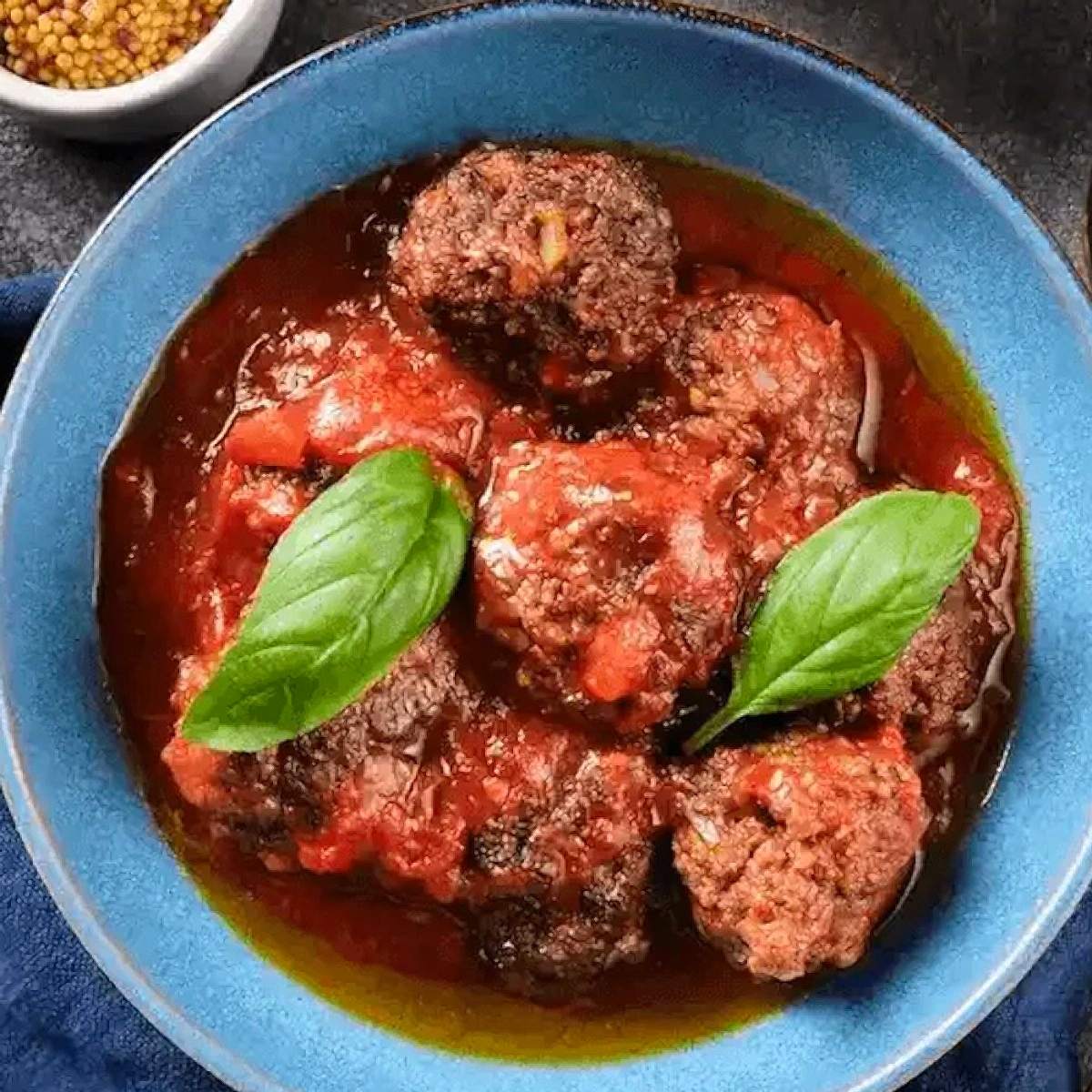 Soslu Köfte